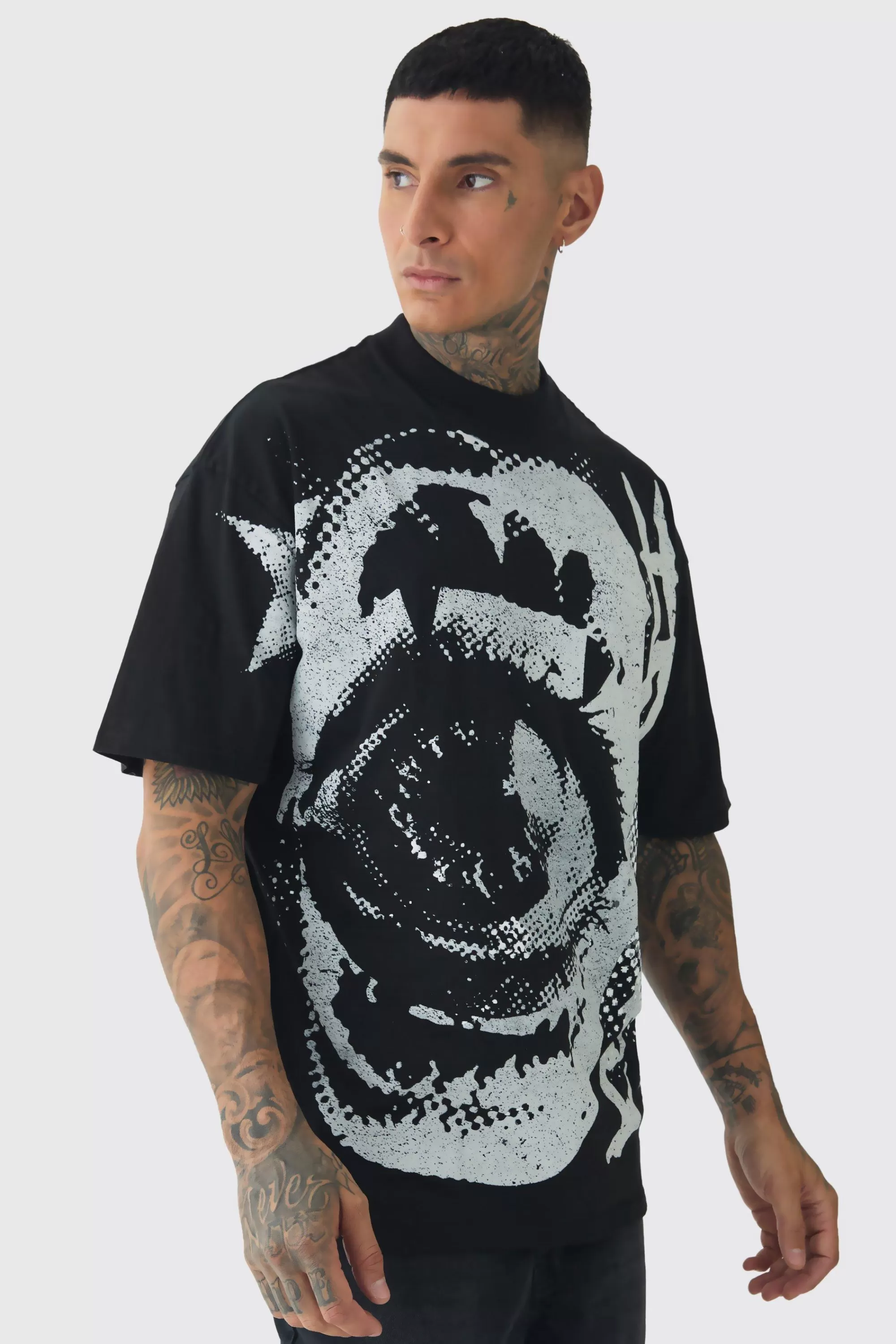 boohooMAN Tall Oversized Extended Neck Eye Large Scale Print T-Shirt | UK black Flash Sale