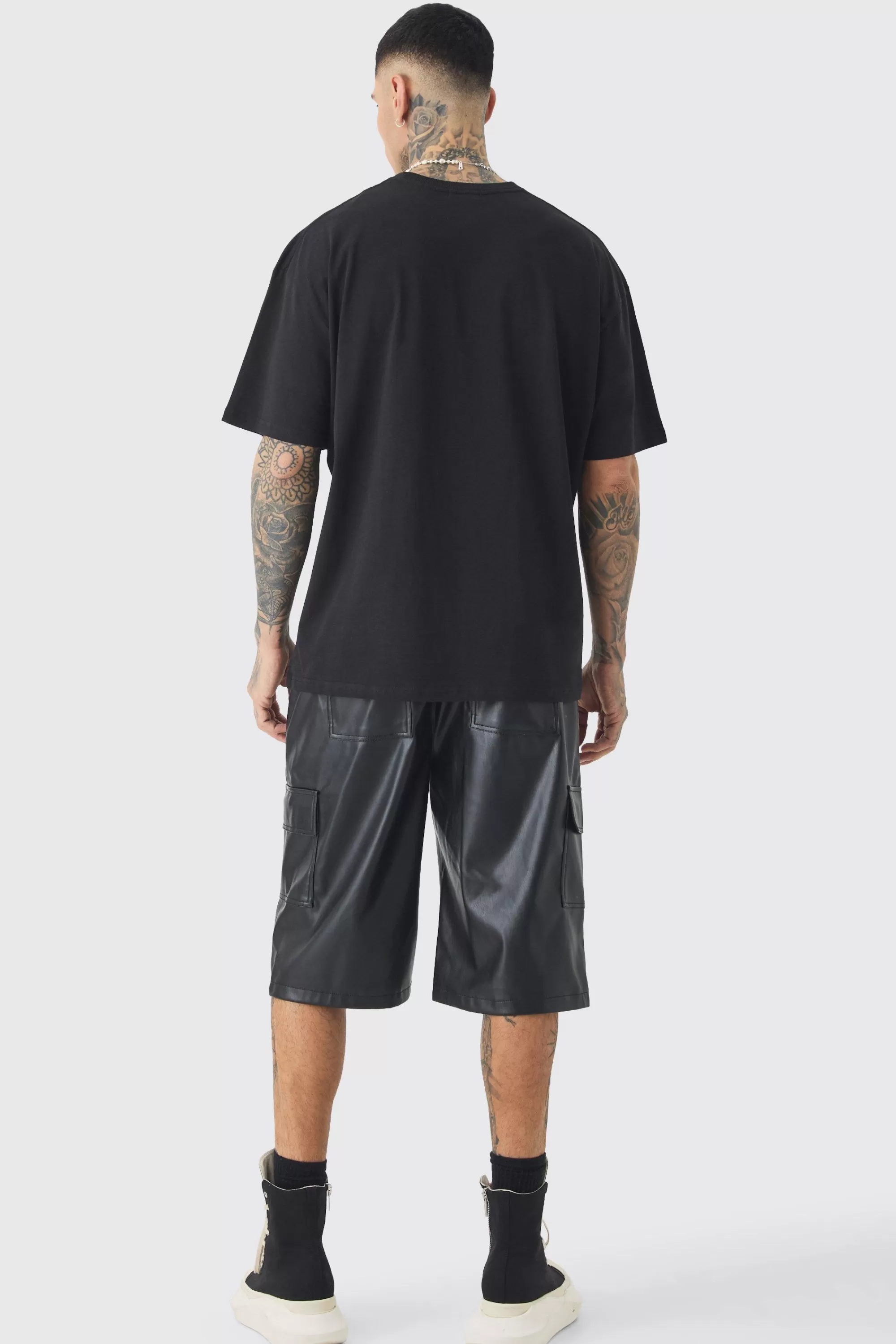 boohooMAN Tall Oversized Homme Graphic T-shirt | UK black Clearance
