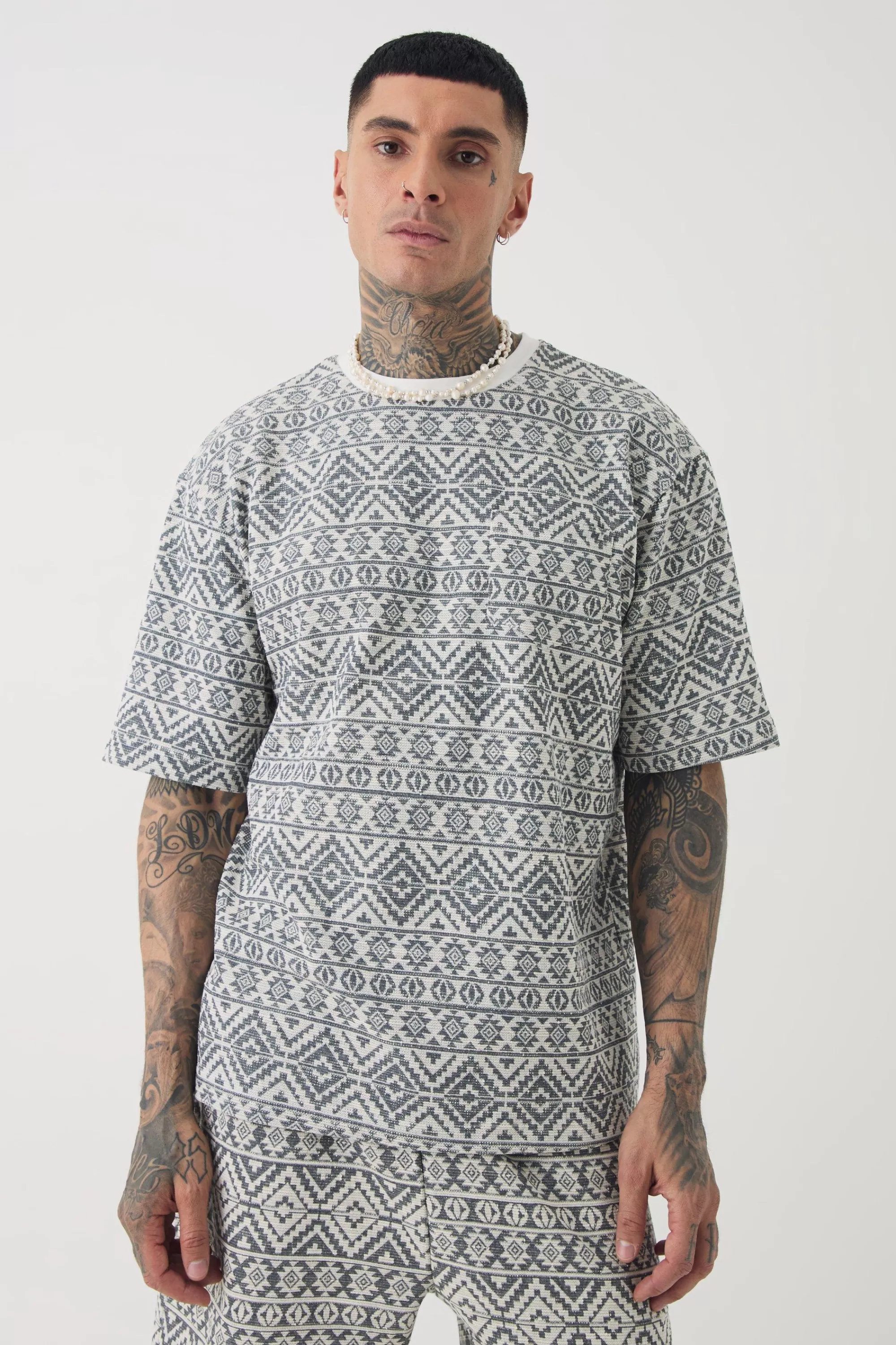 boohooMAN Tall Oversized Jacquard Abstract T-shirt | UK grey Shop