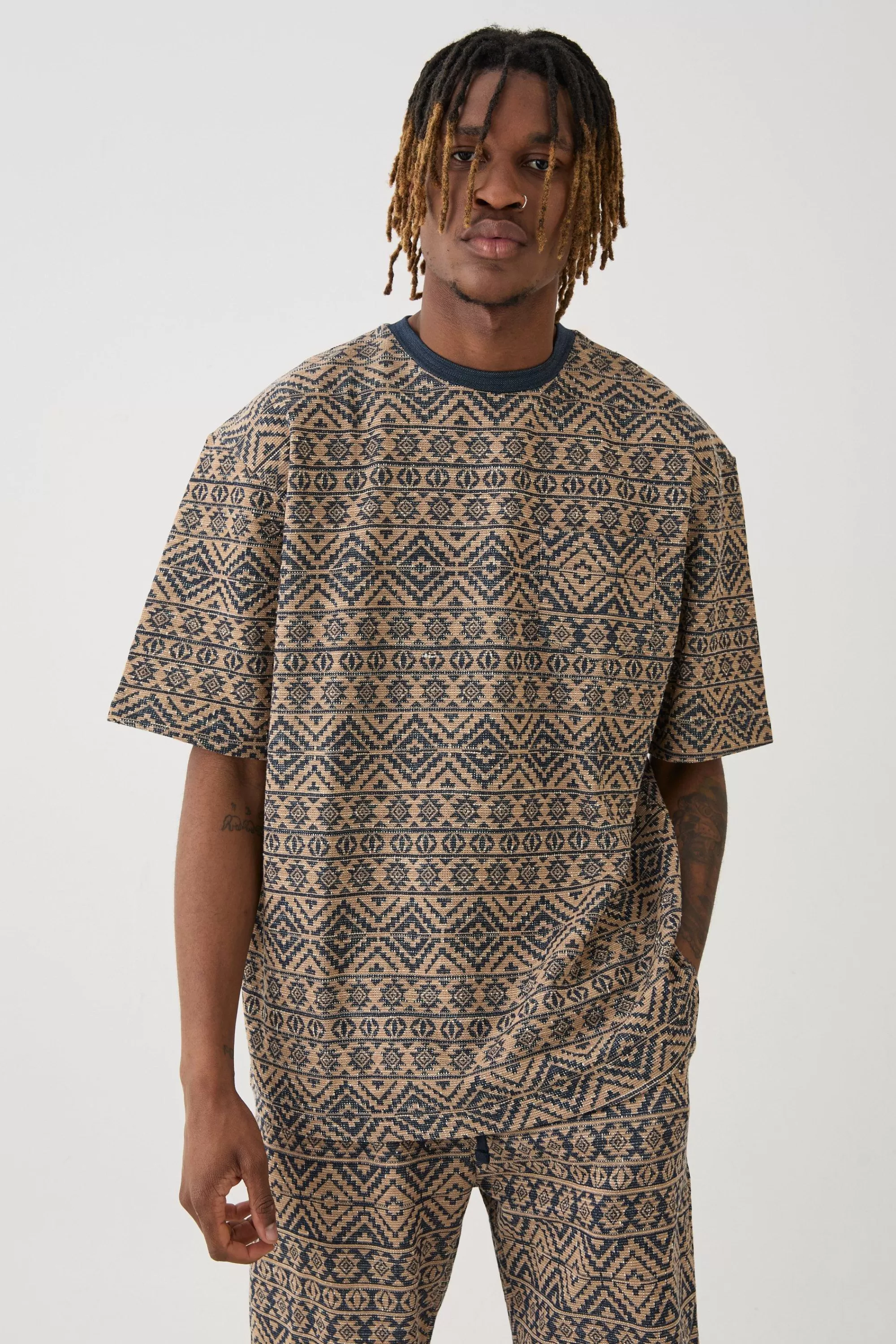 boohooMAN Tall Oversized Jacquard Abstract T-shirt | UK stone Discount