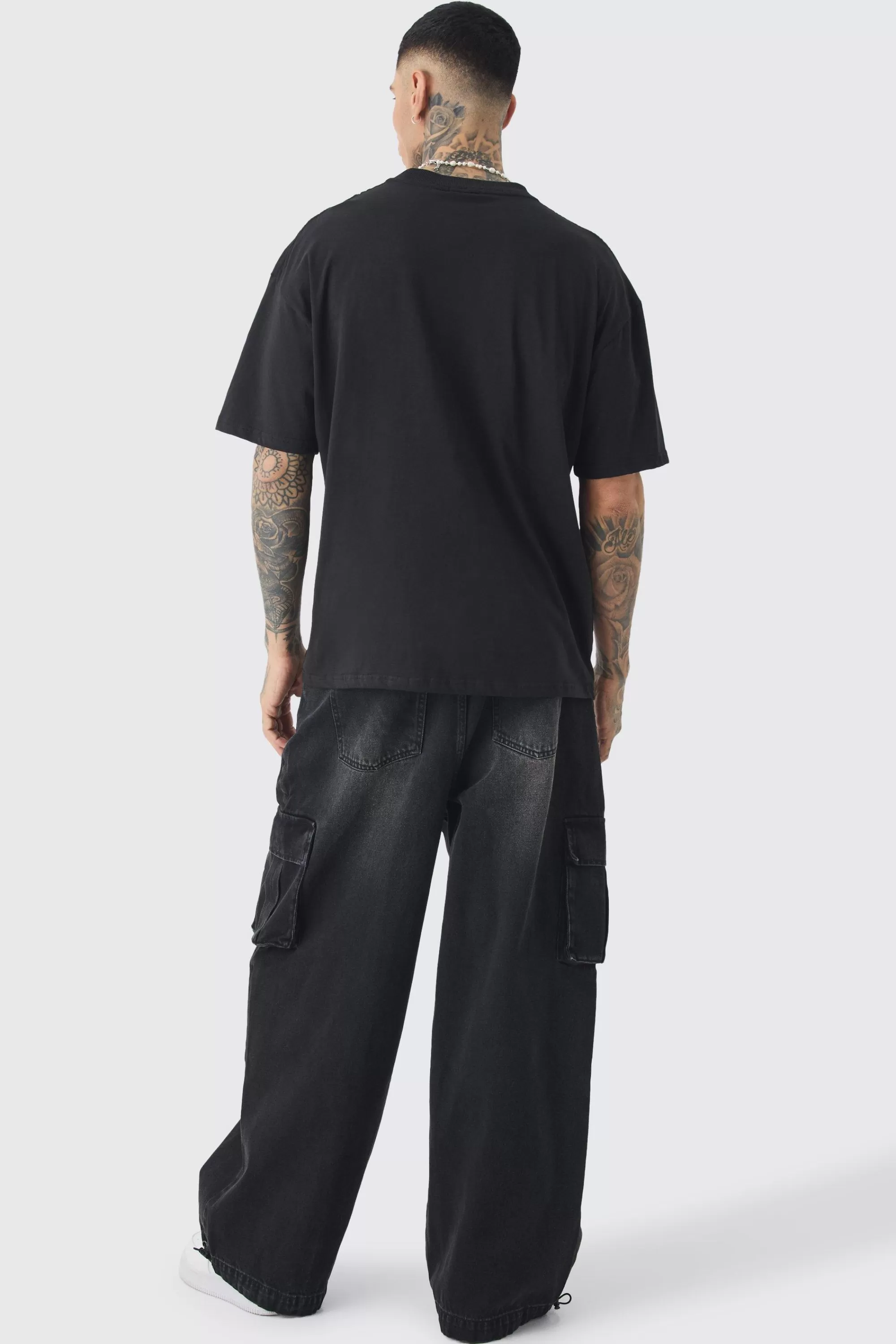 boohooMAN Tall Oversized New York Varsity Print T-shirt | UK black Shop