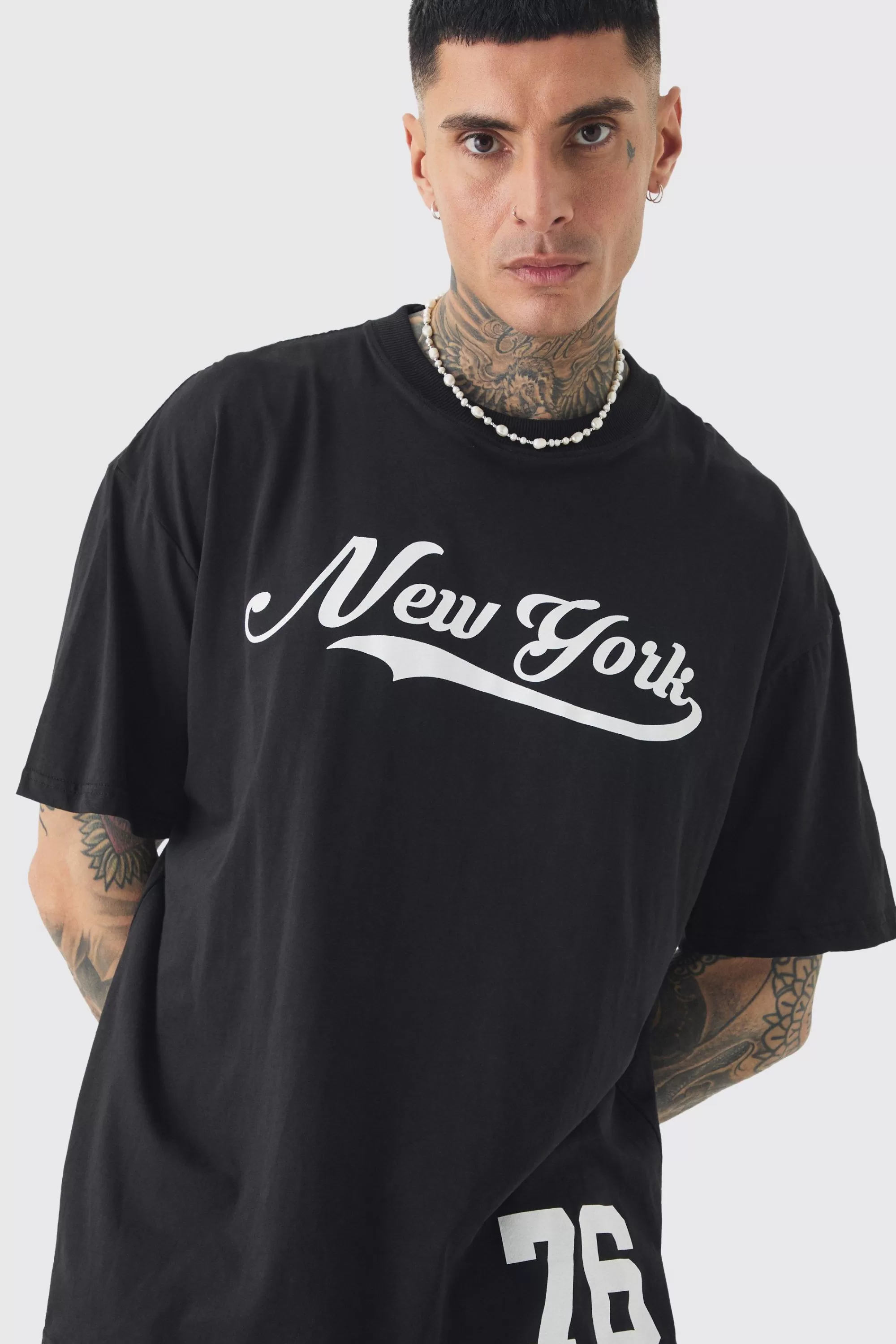 boohooMAN Tall Oversized New York Varsity Print T-shirt | UK black Shop