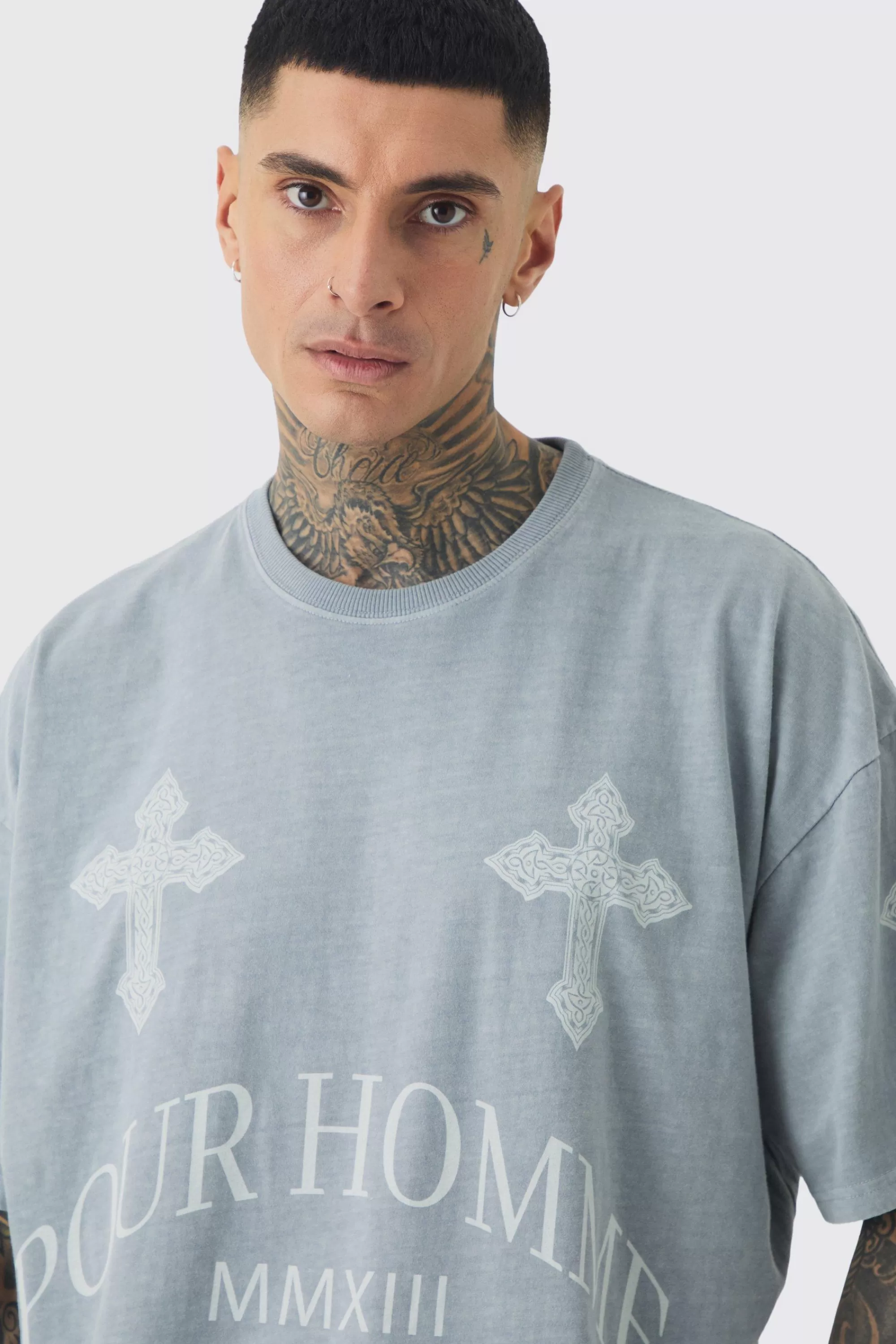 boohooMAN Tall Pour Homme Cross Printed T-shirt In | UK grey New
