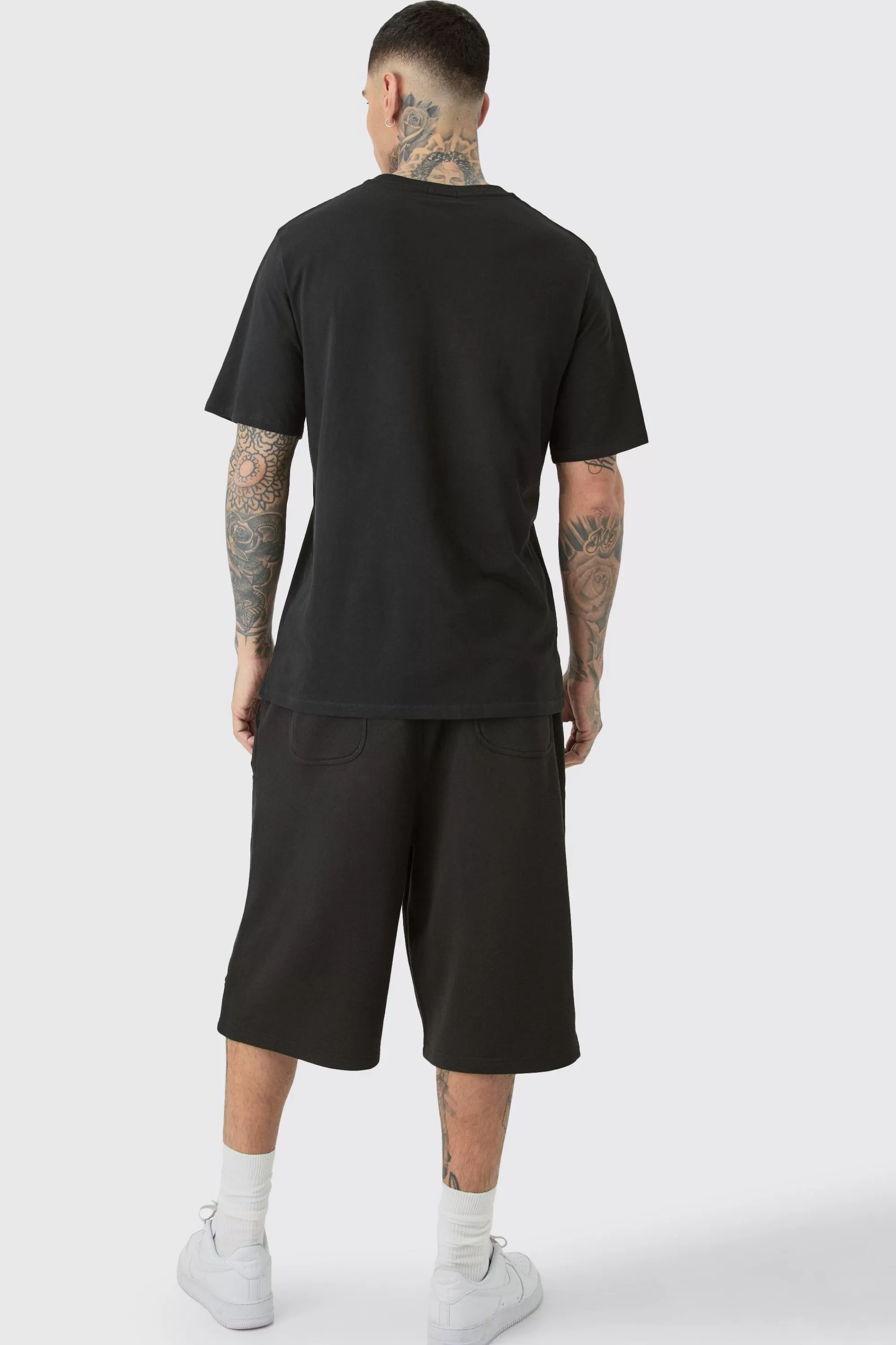 boohooMAN Tall Toronto Print T-shirt | UK black Clearance