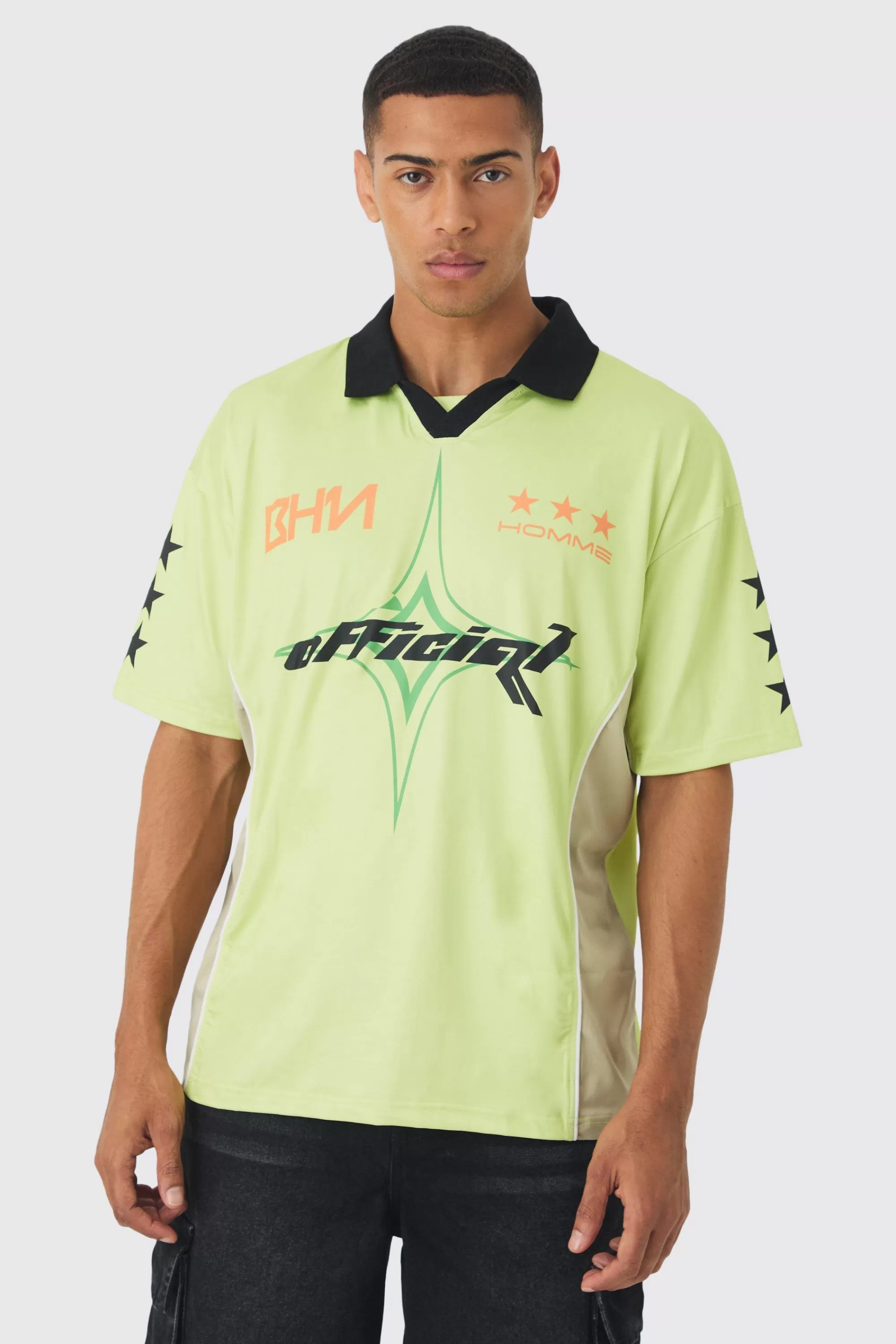 boohooMAN V Neck Official Football Polo | UK green Hot